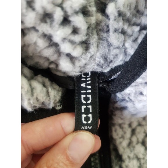 Divided H&M Womens Jacket Size XS Short Sherpa Fuzzy Soft Gray Thick Fleece - Picture 10 of 16